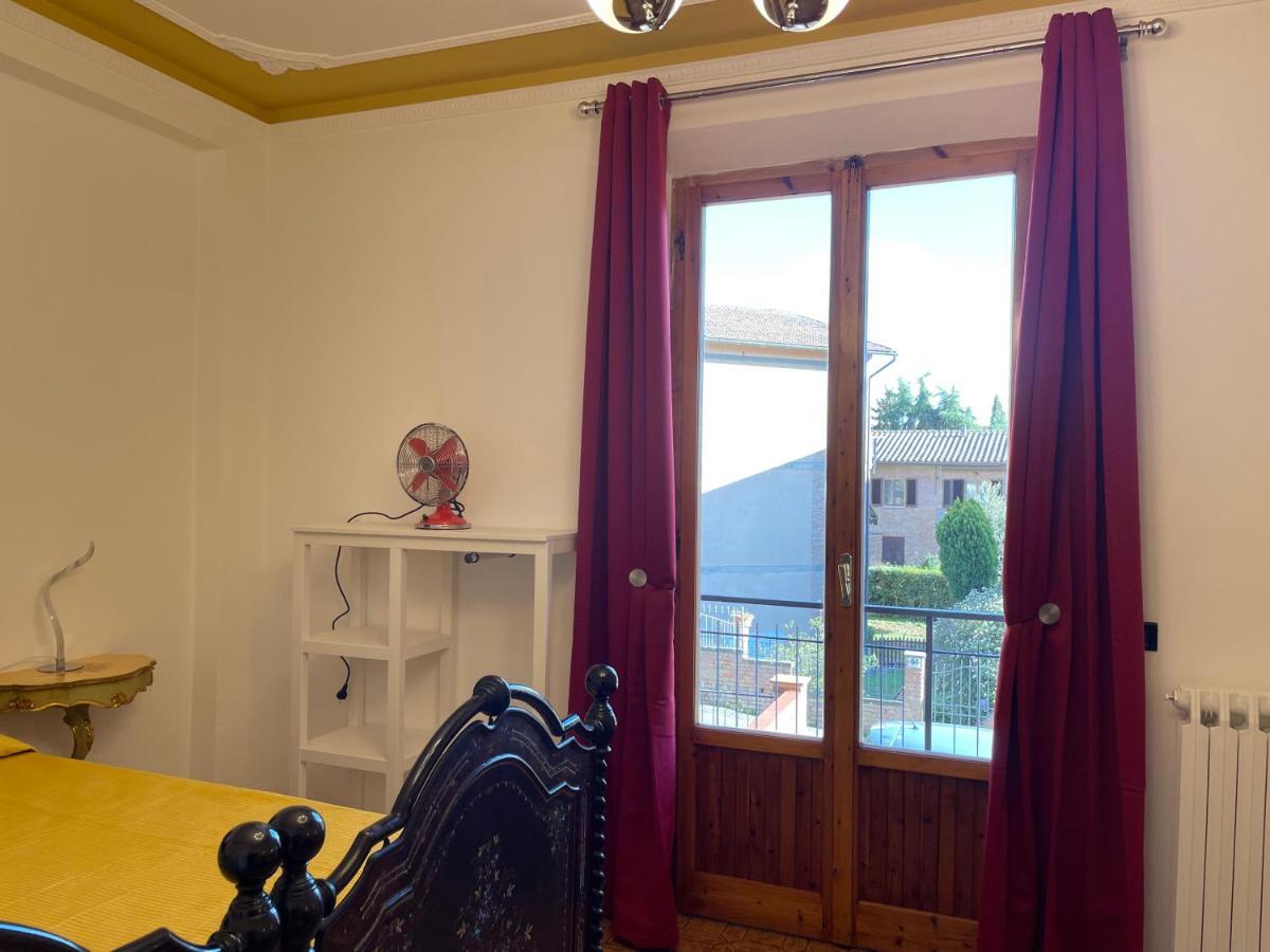 Casa Simonetta Apartment San Gimignano Bagian luar foto