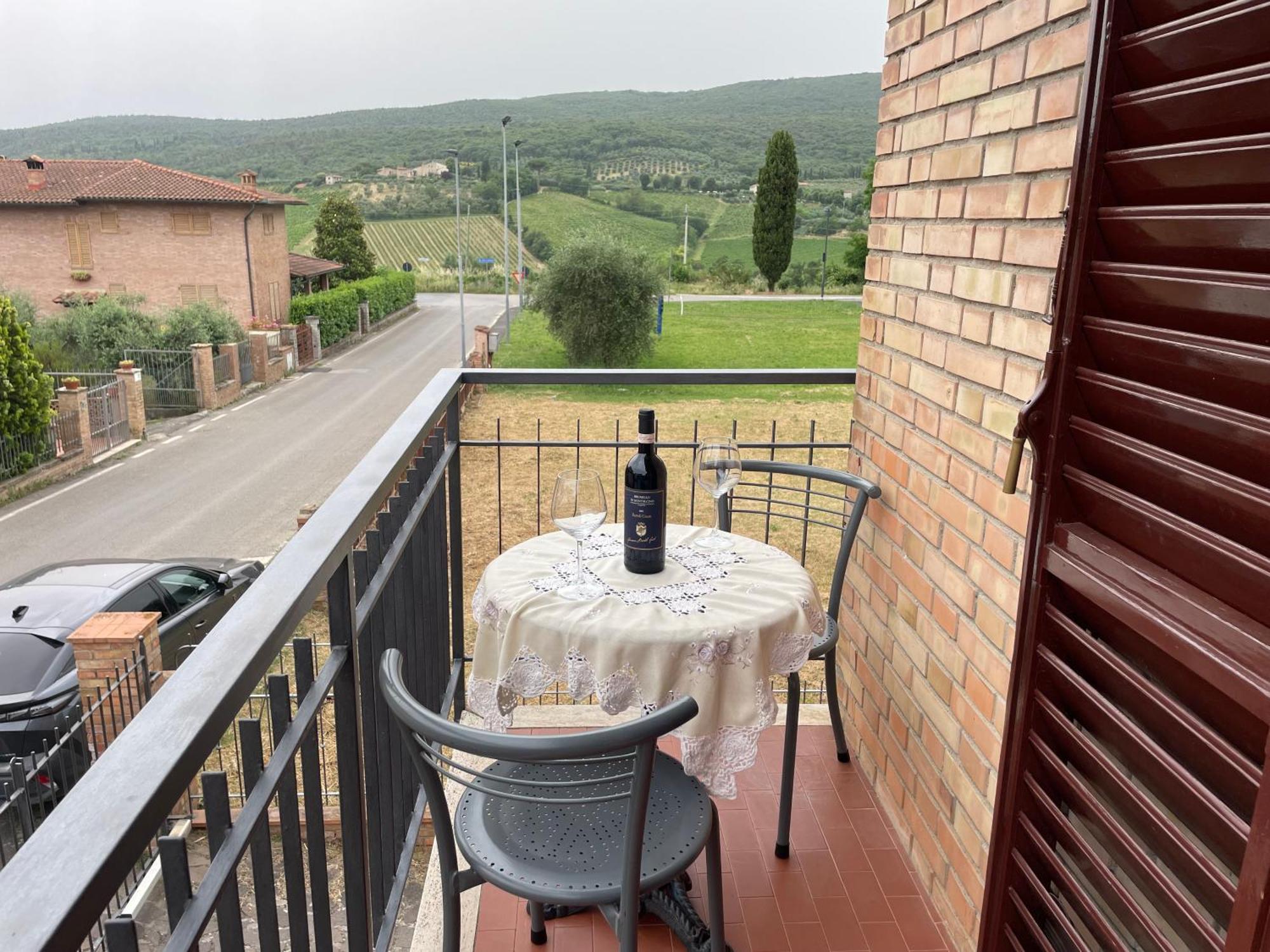 Casa Simonetta Apartment San Gimignano Bagian luar foto